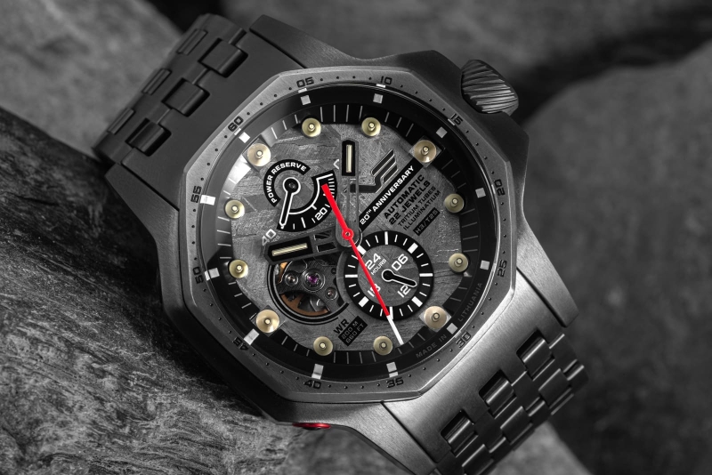 Vostok hot sale titanium watches